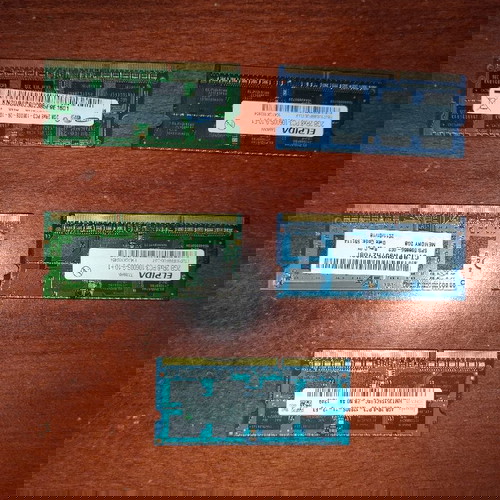 Μνήμες ram ddr3 για λάπτοπ. τέσσερις 2g και μία 4gb. πωλούνται όλες μαζί