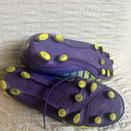 Puma evoSPEED 5.3 FG Kids Football Shoes like new, purple and yellow, size 36