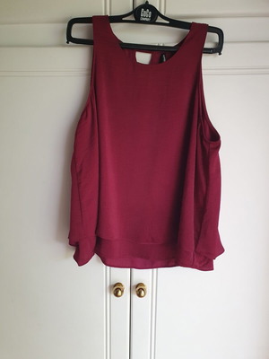 Stradivarius blouse medium new grenat color alpha line
