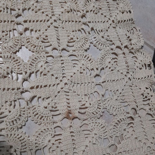 Handmade lace tablecloth beige, like new, 82x82 cm