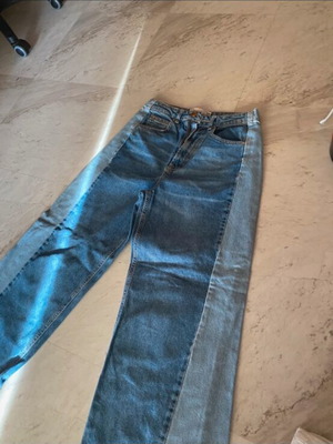 Stradivarius flared two-tone blue jeans, comfortable low-rise