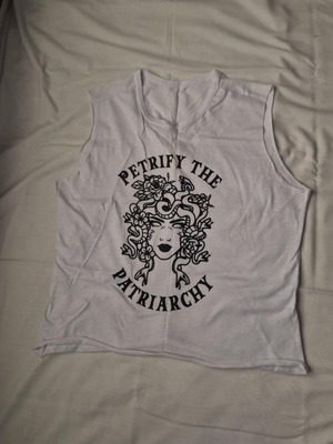 Women's sleeveless blouse like new, size M, white and black