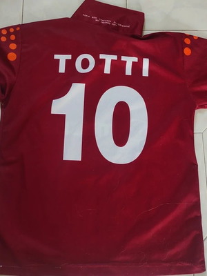 Roma (Totti) 2004 jersey used in very good condition
