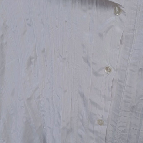 White shirt XL like new