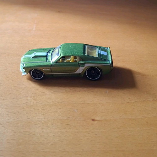 Ford Mustang '69 collectible metal toy car like new Hot Wheels Elite 64 green