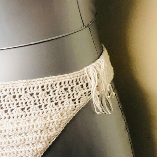 Knitted bikini bottom new, size S/M, white