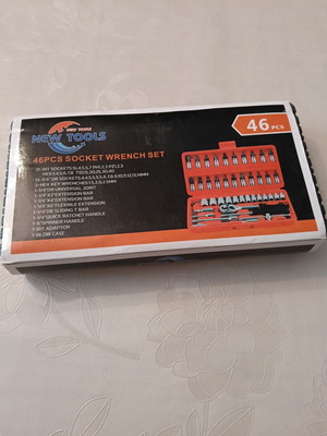 Tool set 46 pieces new with case