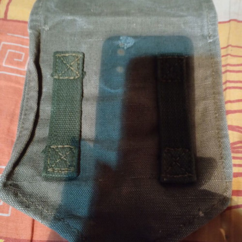 Gun holster used for hanging, 24 cm x 18.5 cm
