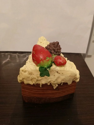 Decorative cake piece realistic new