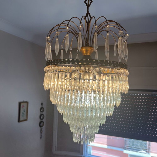 Chandelier classic like new with bronze frame