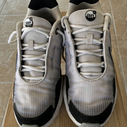 Nike Air Max Nova white athletic shoes size 40