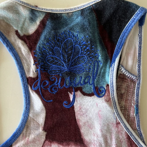 Desigual sleeveless blouse used, size Small with sequins and blue lace