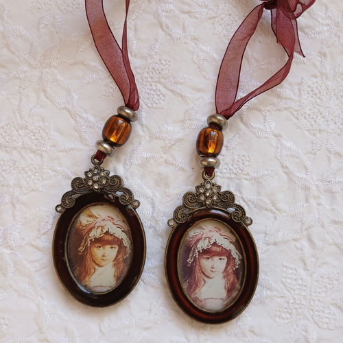 Set of vintage miniature enamel frames with beads and crystals