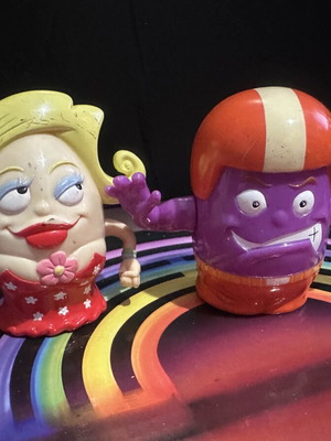 Goodys Egg figures used, set of 2