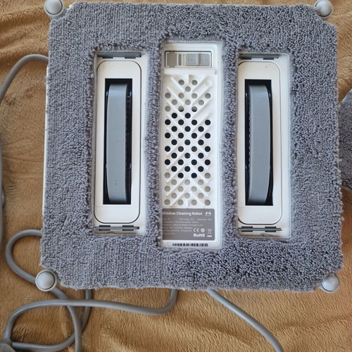 Window cleaning robot like new