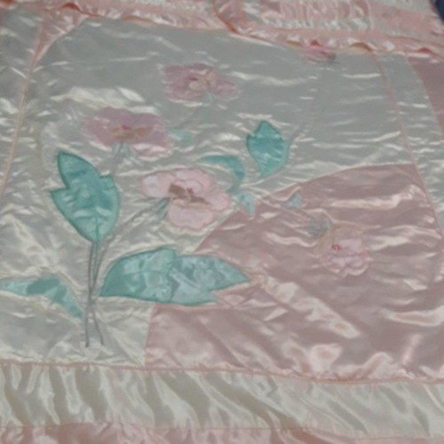 Kentia double quilt used with two cotton satin pillowcases