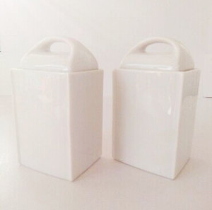 VINTAGE SET 2 ΤΕΜ ΒΑΖΆΚΙΑ ΜΕ ΚΑΠΆΚΙ ΑΠΌ ΠΟΡΣΕΛΆΝΗ - ΛΙΛΙΟΥΜ