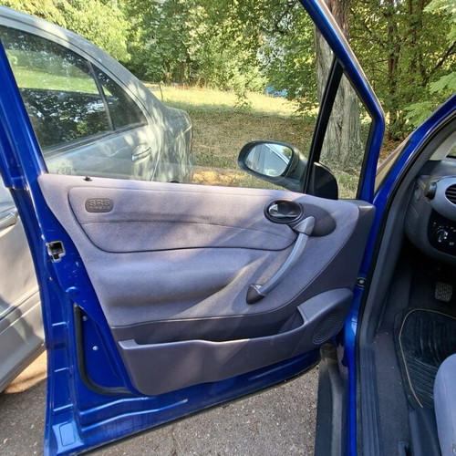 Mercedes A140 petrol car