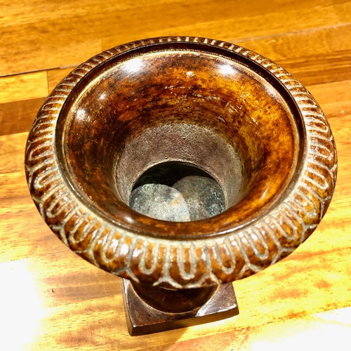 Vintage iron vase set like new, two sizes
