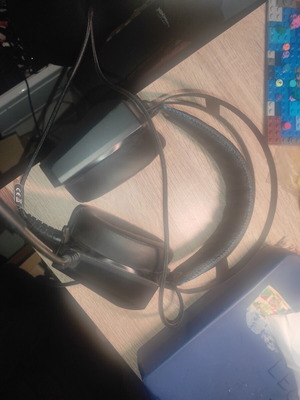 Headphones for PS4 like new, wired