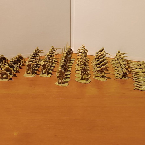Plastic Japanese Military Figures 1/32 Scale like new, set of 59