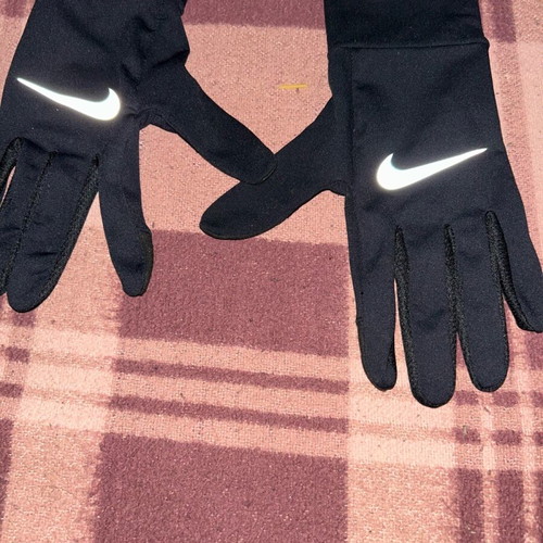 Nike gloves in good condition
