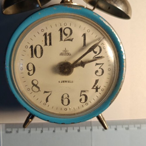 Aradora 4 jewels clock used, needs service