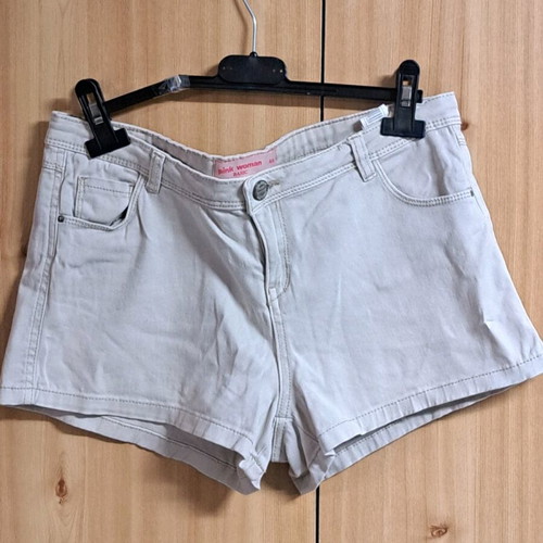 Bershka denim shorts size 40, like new, black and white