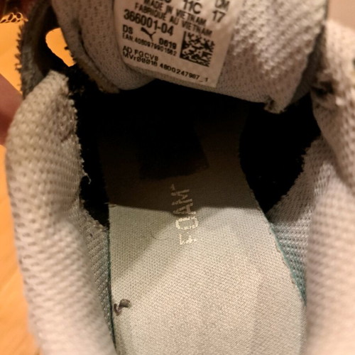 Puma kids athletic shoes used, size 28, gray