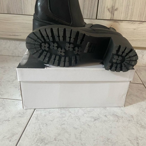 Women's ankle boots new, black with zipper and elastic, size 37