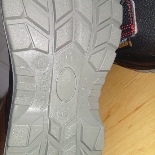 Work shoes new, size 43, black