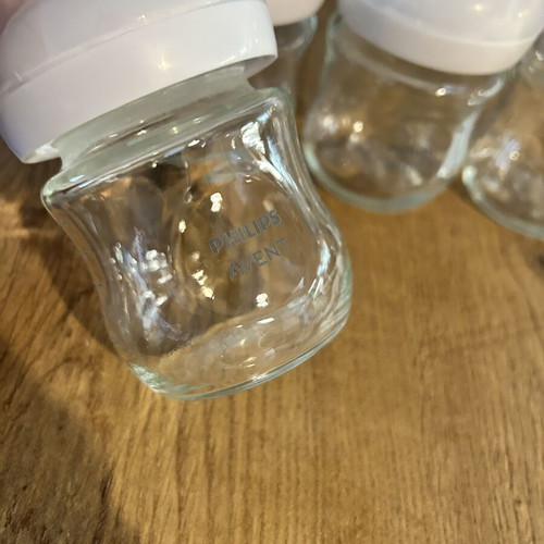 Philips Avent glass baby bottles pack of 4 with new nipples