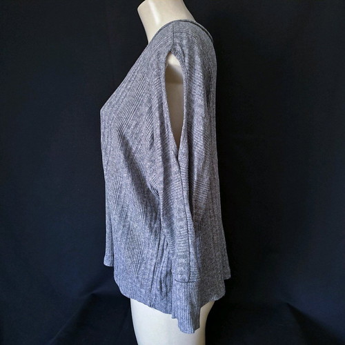 Knitted 3/4 sleeve blouse used, gray, size L