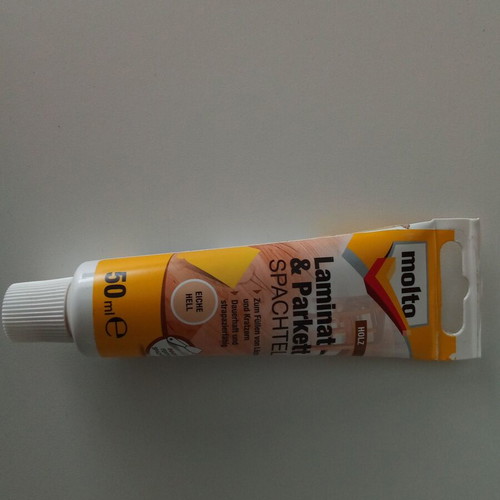 Parquet repair kit used with pencils and wood pastes