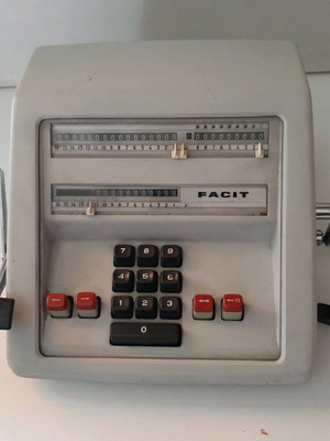 Facit calculator like new from the 1960s