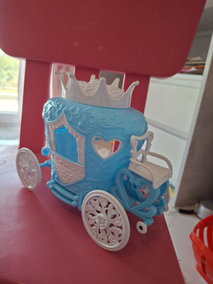 Cinderella carriage toy