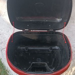 Motorcycle top case without rack and key