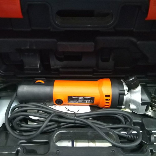 Sheep Clipper 690w new professional