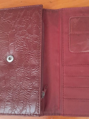 Leather wallet burgundy like new