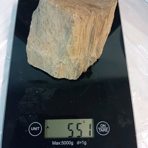 Petrified wood used, 550 grams