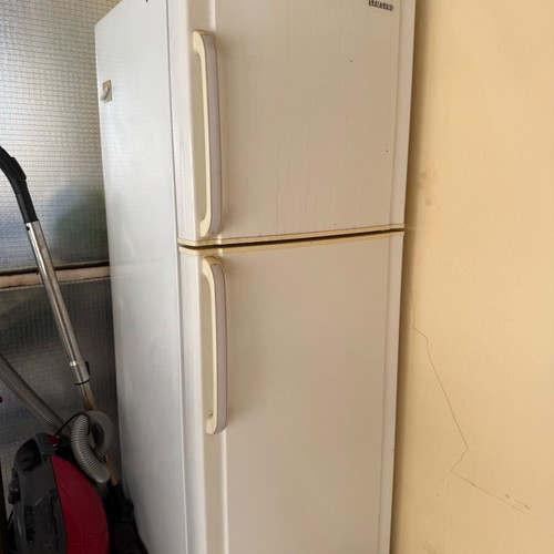 Samsung refrigerator used