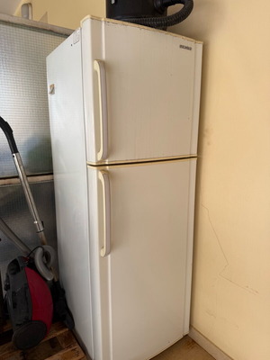 Samsung refrigerator used