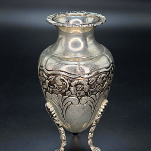 Silver decorative vintage vase used with embossed designs, 19 cm