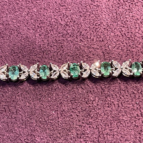 Silver bracelet with natural emeralds and certificate of authenticity