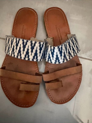 Boho leather sandals size 37, beige and blue