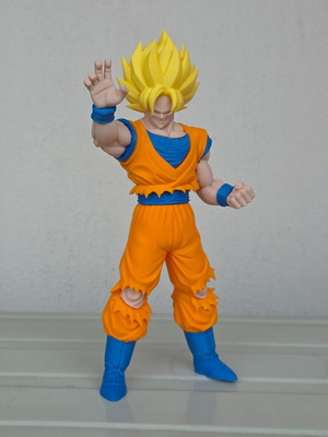 Son Goku Dragon Ball figure 23 cm new