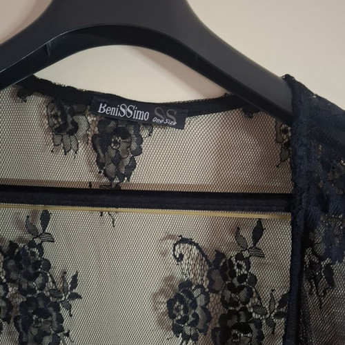 Kimono black transparent lace with floral patterns like new Benissimo