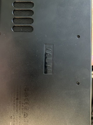 Steam Deck LCD 256GB like new with charger and case