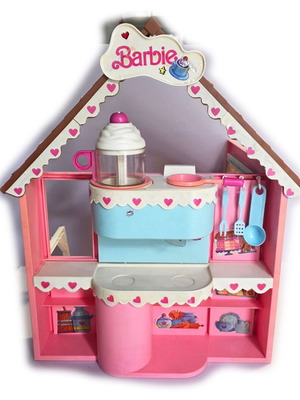 Barbie Ski Fun Chocolate Shop μεταχειρισμένο παιχνίδι με ελλείψεις και αποχρωματισμούς