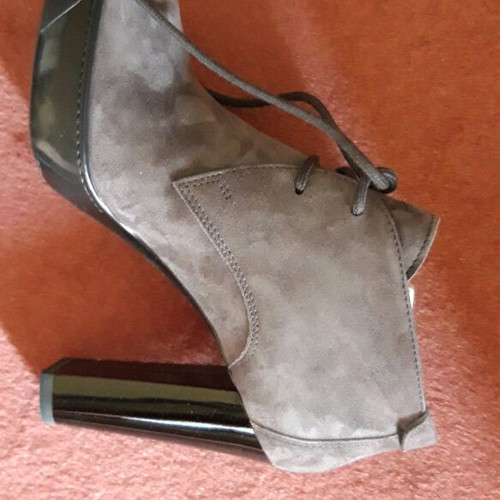 Hogan shoes grey suede like new, size 37